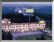 Cedar  Cliff Motel - Conveniently Located to Branson