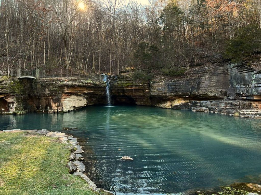 wildlife_tram_tour_dogwood_canyon_mo